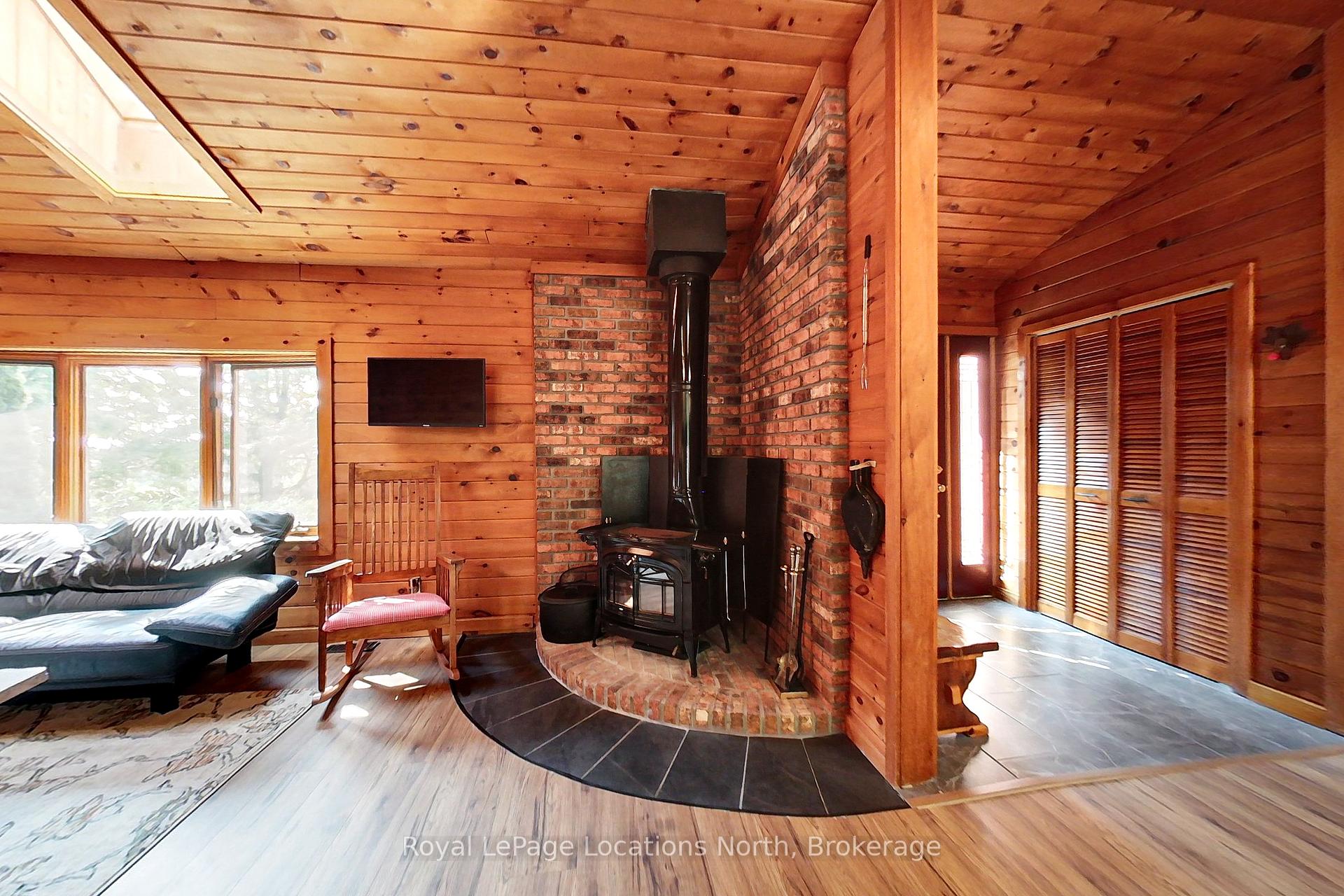 Photo 20 of 569263 6TH Side Road, Blue Mountains — HOMEH