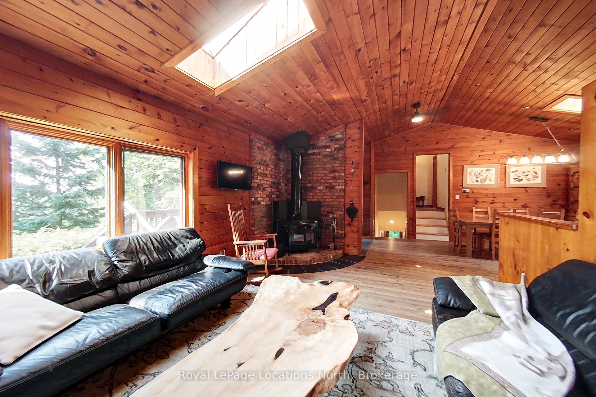Photo 3 of 569263 6TH Side Road, Blue Mountains — HOMEH