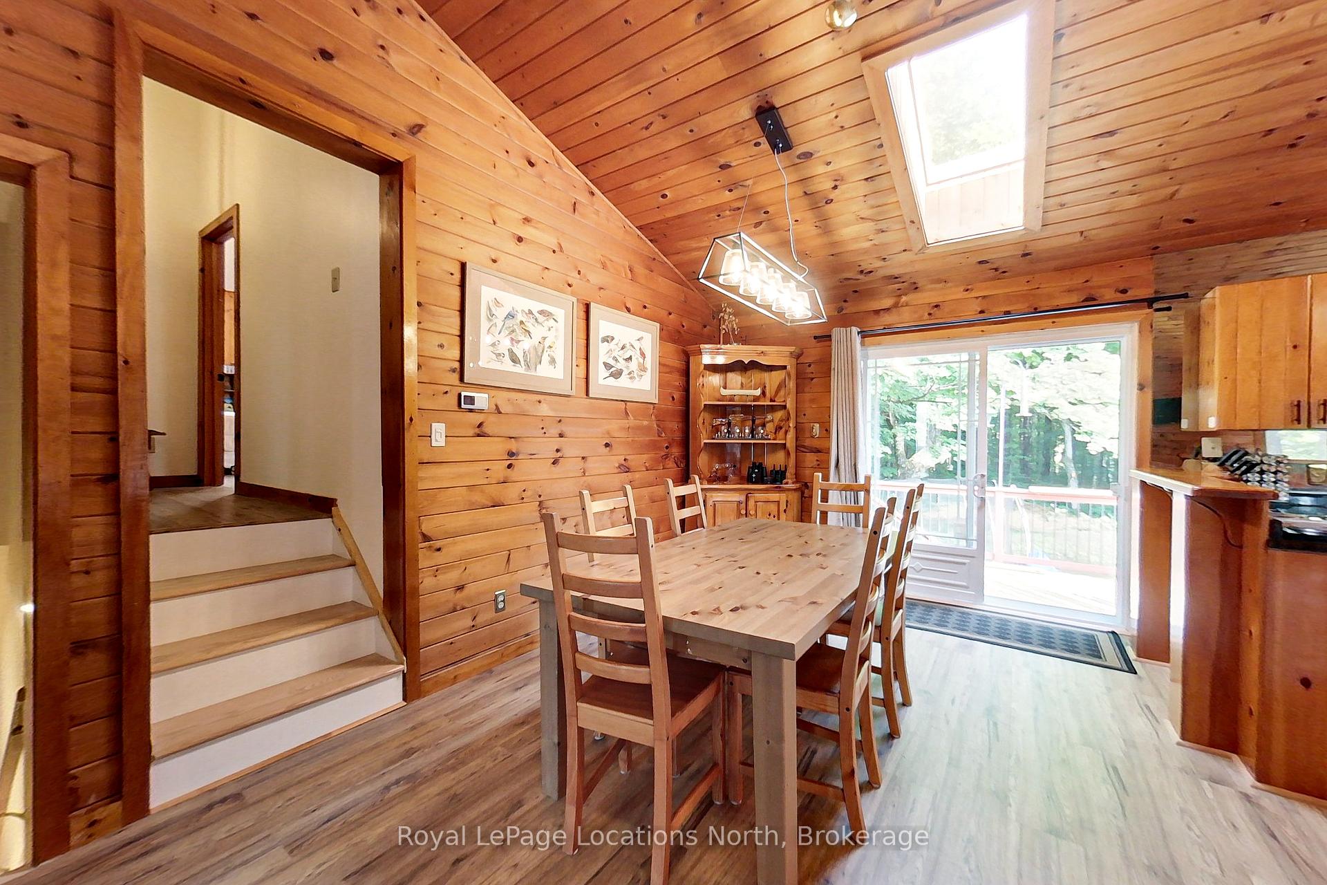 Photo 24 of 569263 6TH Side Road, Blue Mountains — HOMEH
