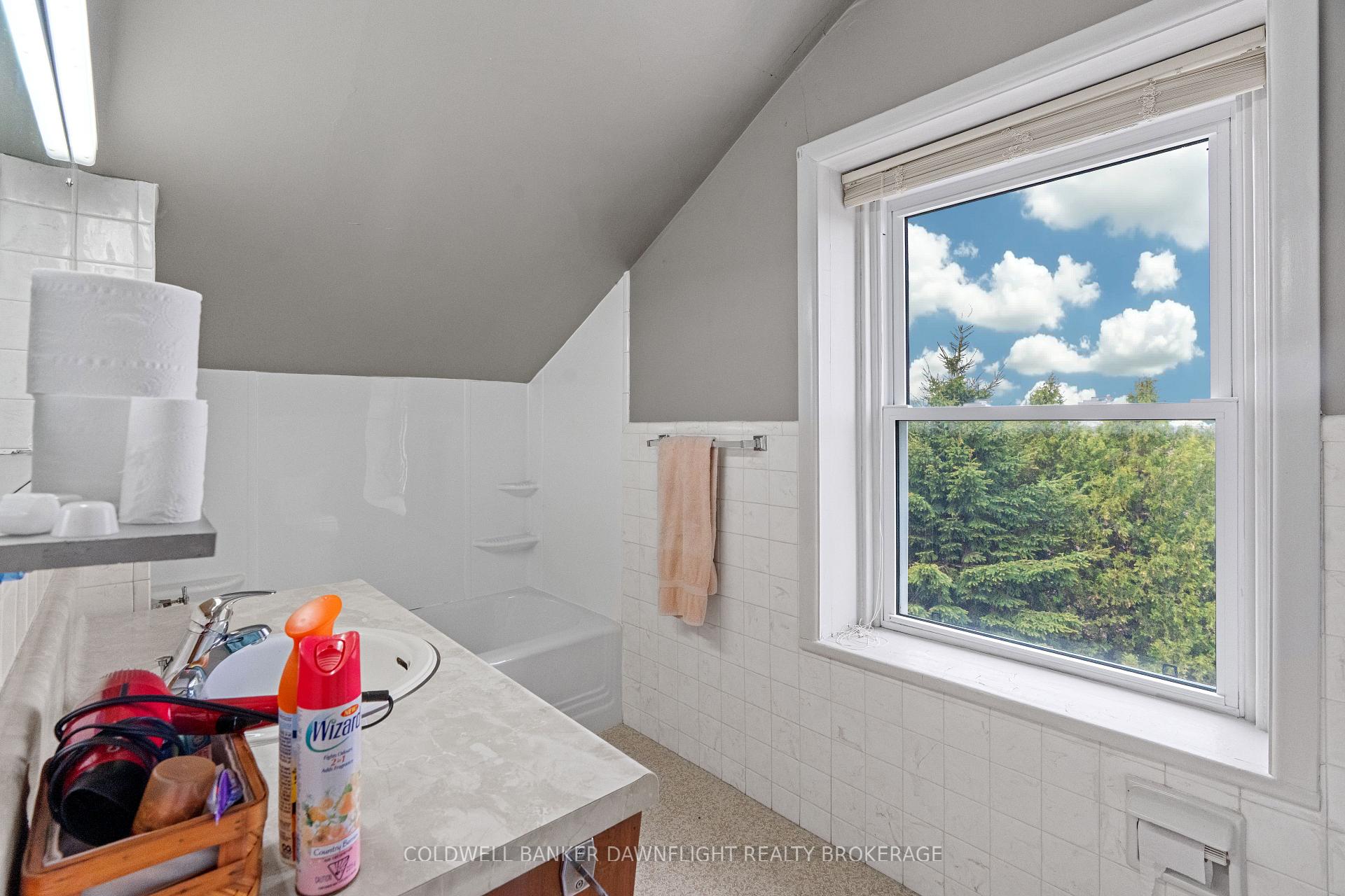 Photo 39 of 39667 Rodgerville Road, Bluewater, Hensall — HOMEH
