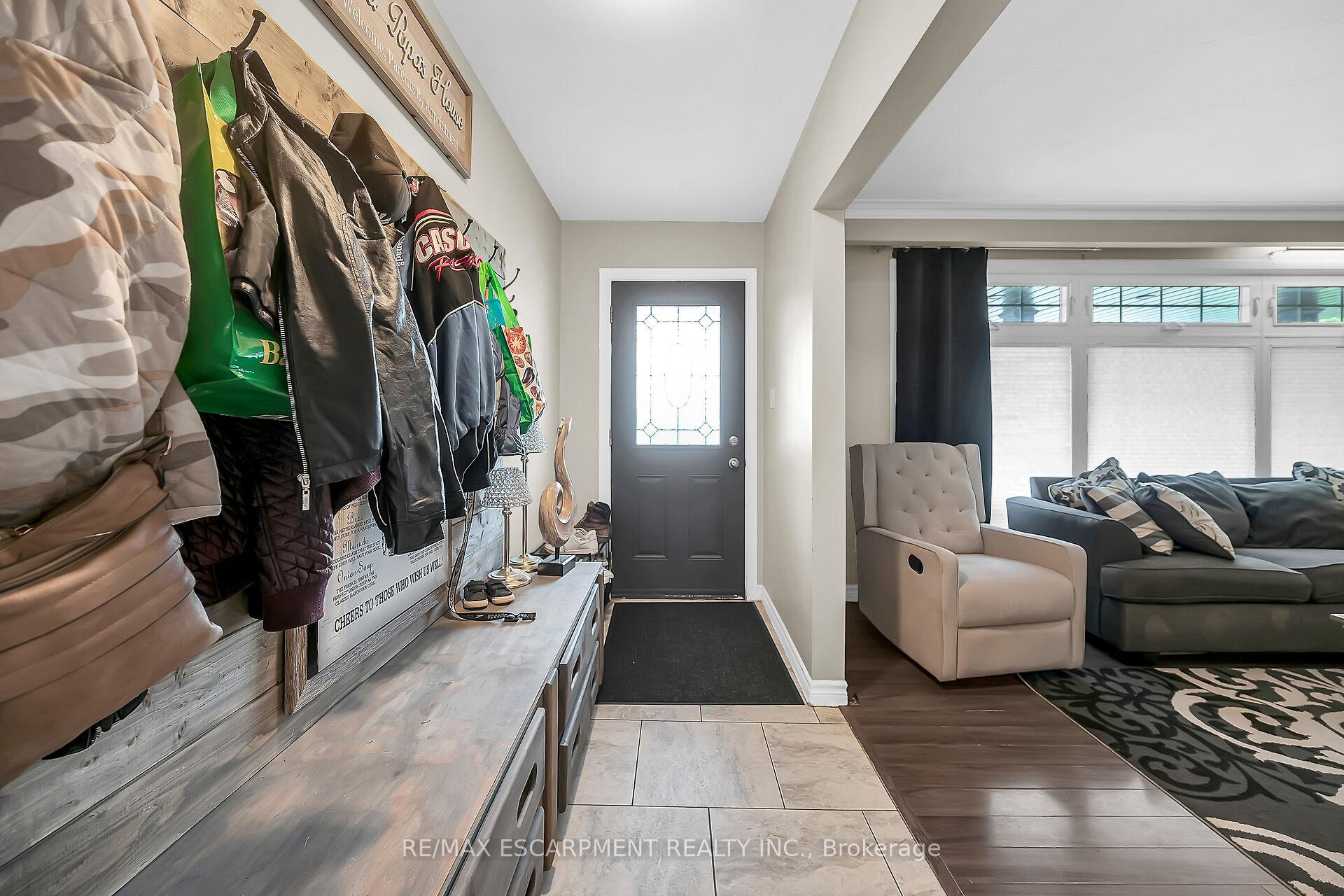 Photo 2 of 46 Windrush Crescent, Hamilton, Lawfield — HOMEH