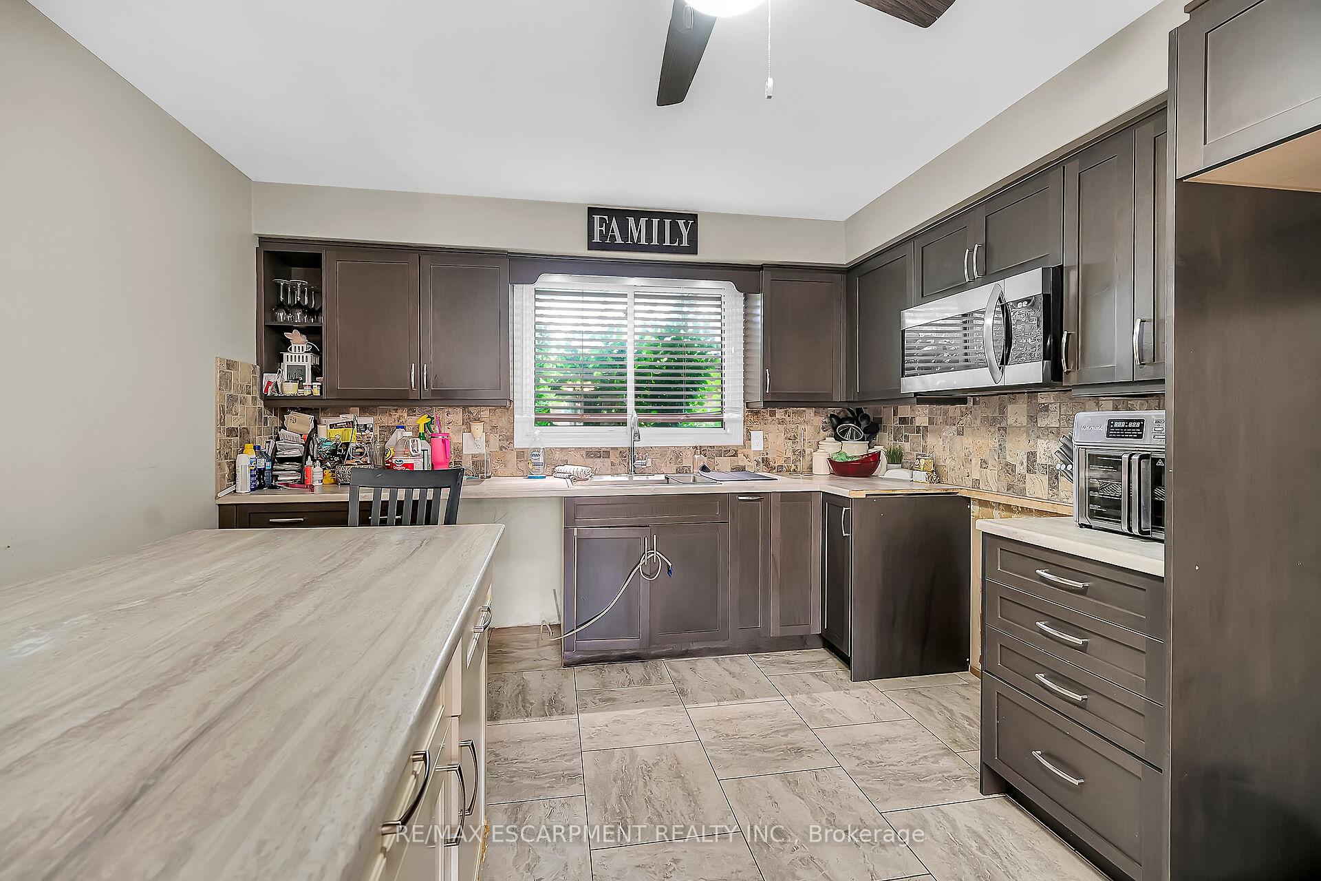 Photo 43 of 46 Windrush Crescent, Hamilton, Lawfield — HOMEH