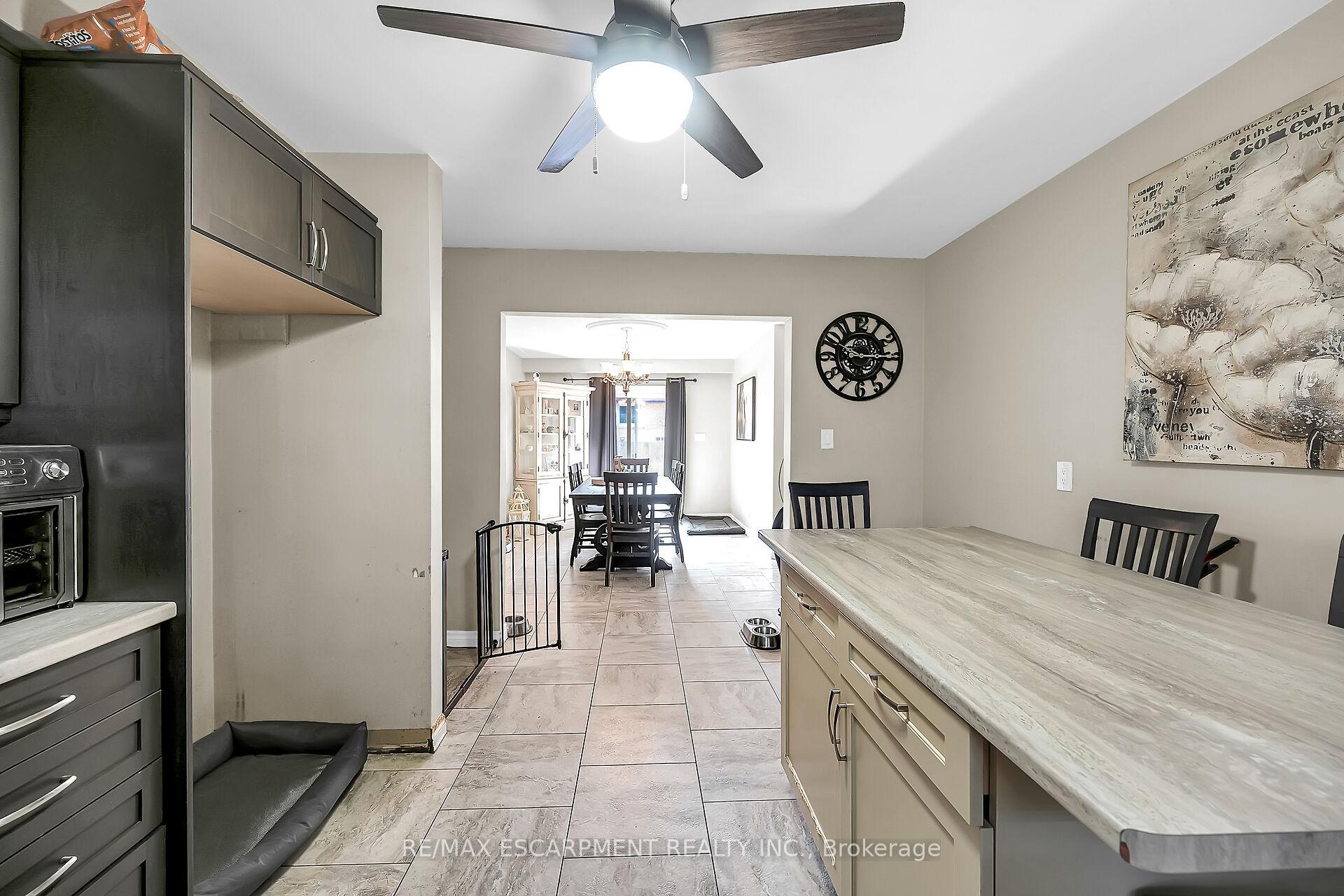 Photo 4 of 46 Windrush Crescent, Hamilton, Lawfield — HOMEH