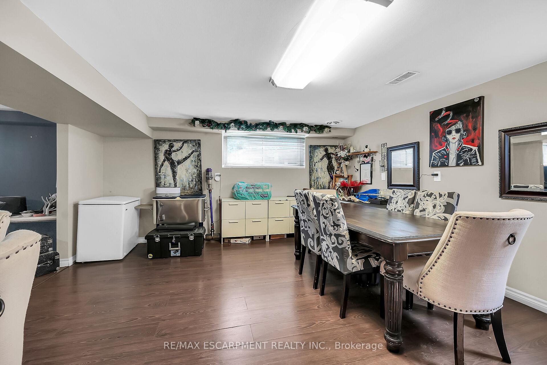 Photo 45 of 46 Windrush Crescent, Hamilton, Lawfield — HOMEH