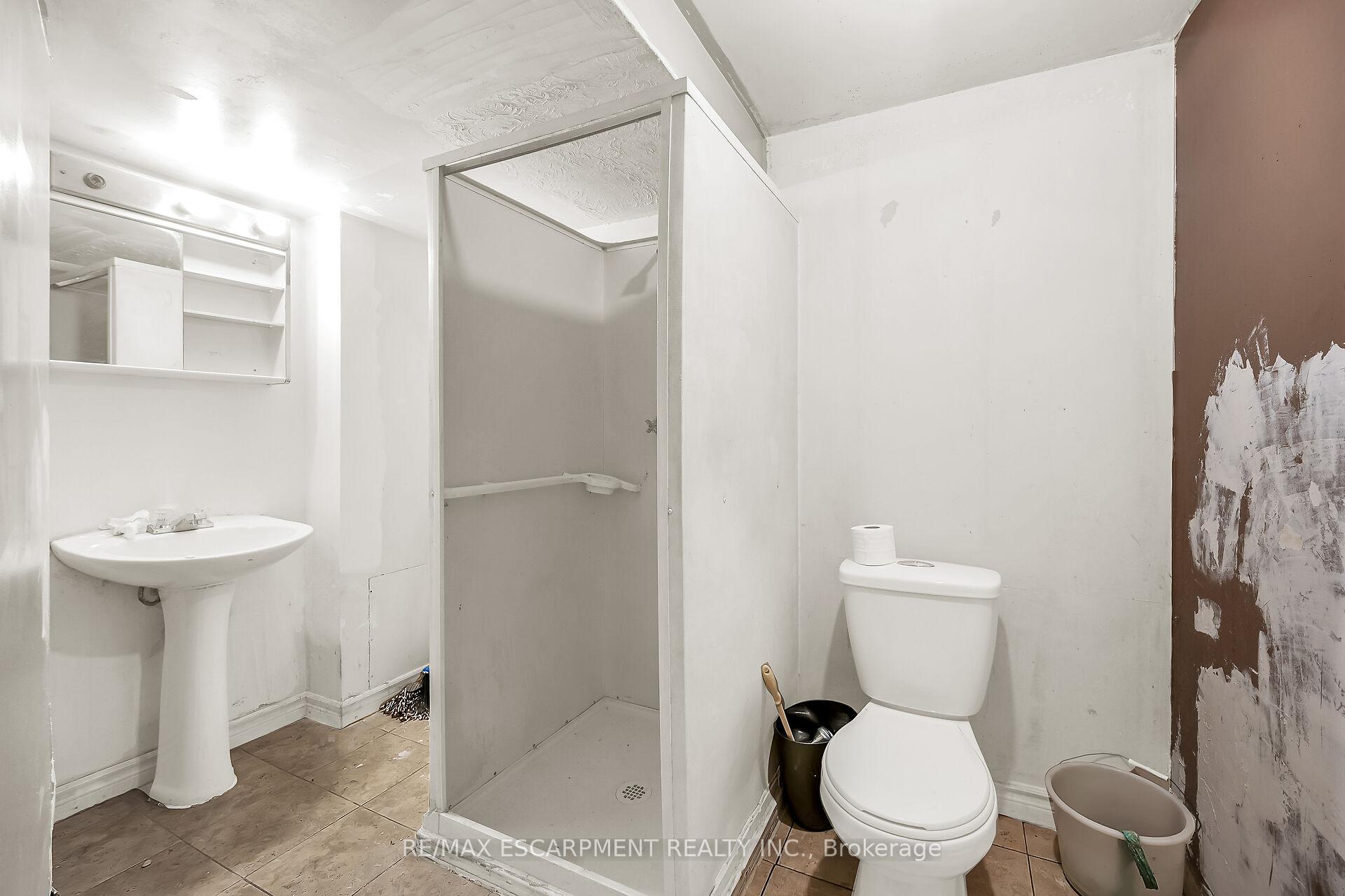 Photo 41 of 46 Windrush Crescent, Hamilton, Lawfield — HOMEH