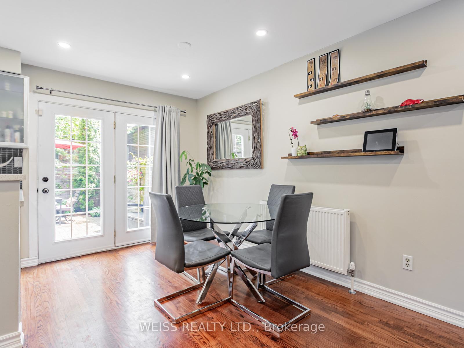 Photo 5 of 215 Milan Street, Toronto, Moss Park — HOMEH