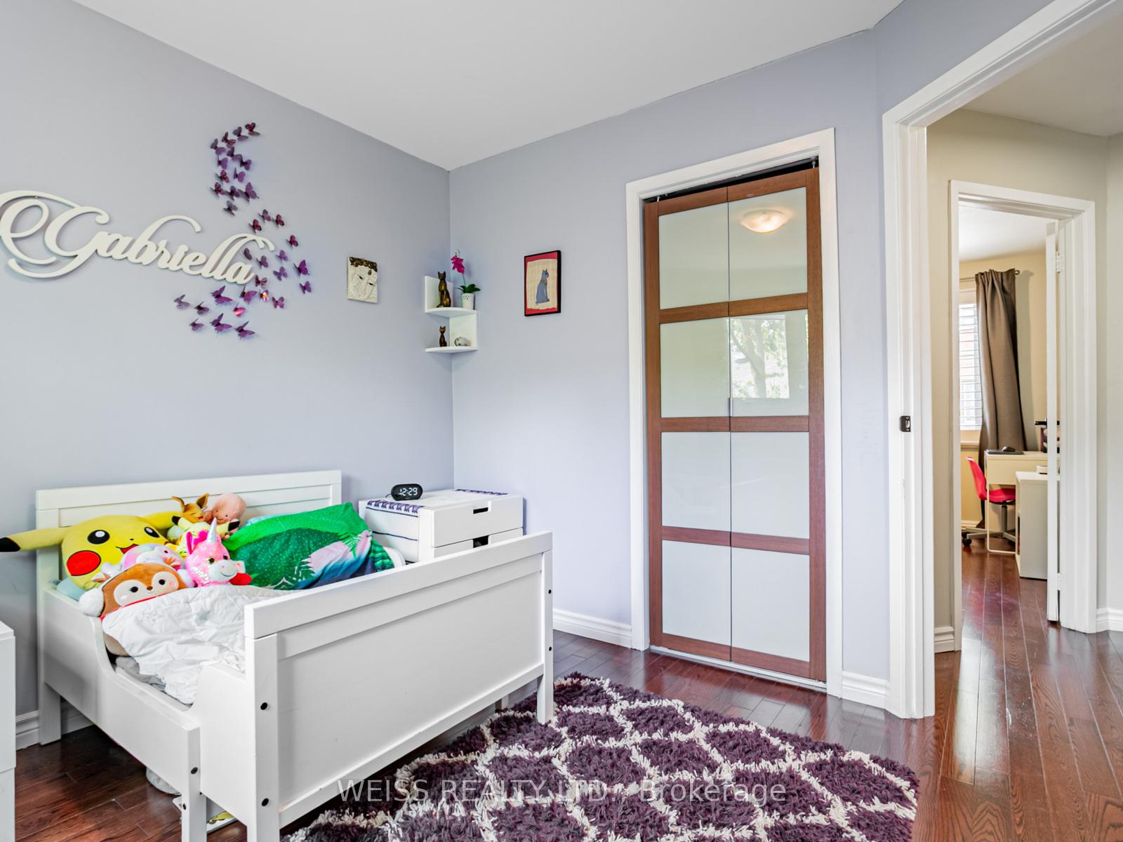 Photo 12 of 215 Milan Street, Toronto, Moss Park — HOMEH