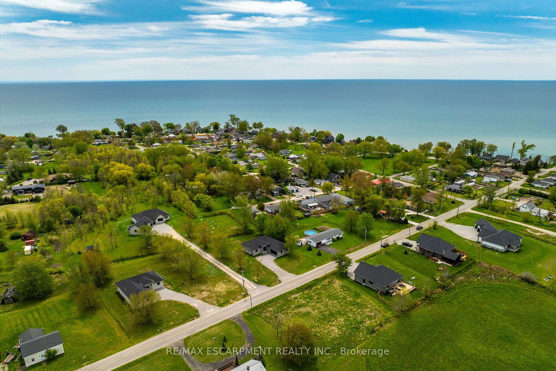 Photo 36 of 786 South Coast Drive, Haldimand — HOMEH
