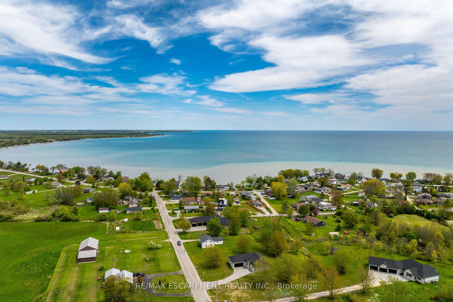 Photo 40 of 786 South Coast Drive, Haldimand — HOMEH