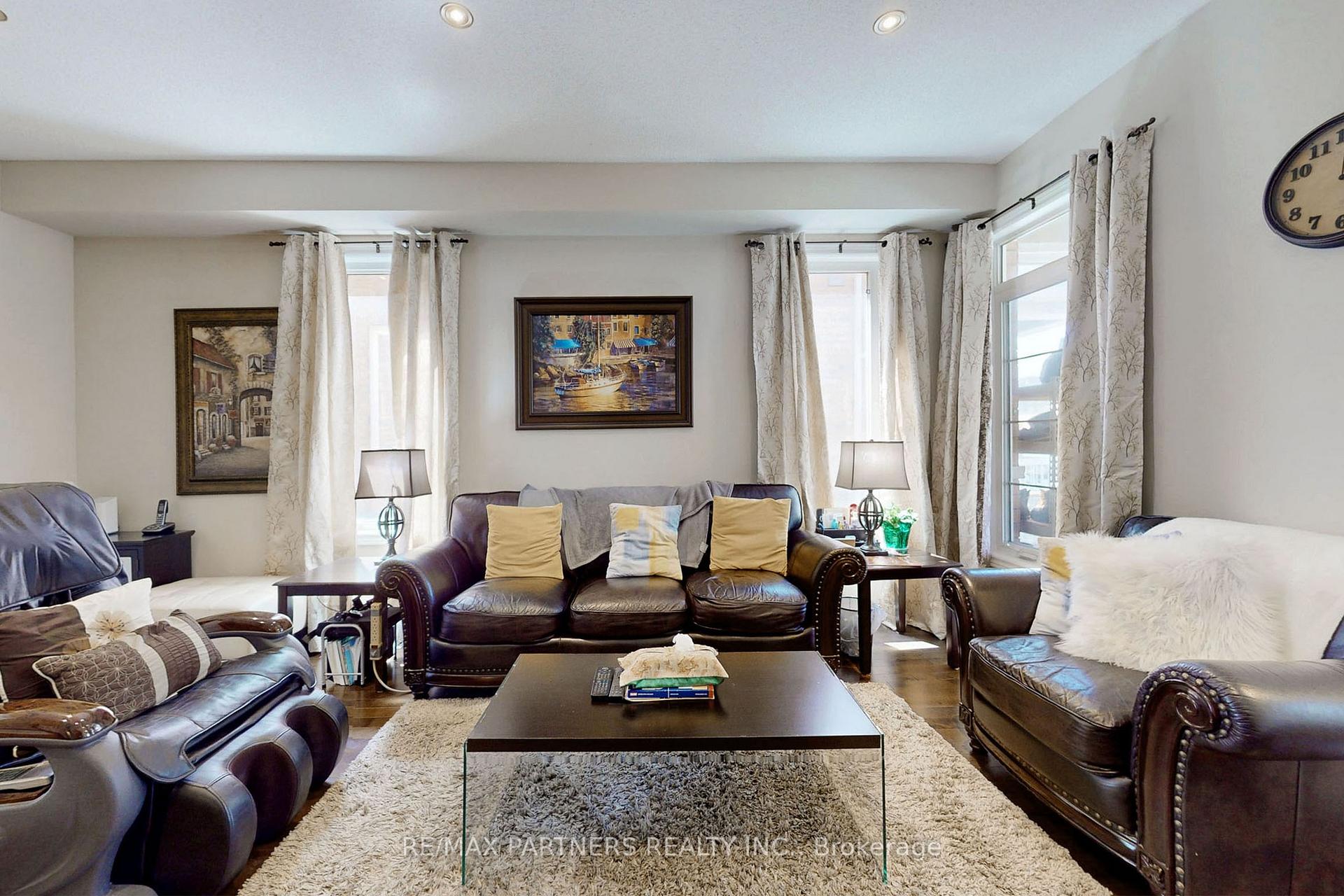 Photo 2 of 86 Chokecherry Crescent, Markham, Wismer — HOMEH