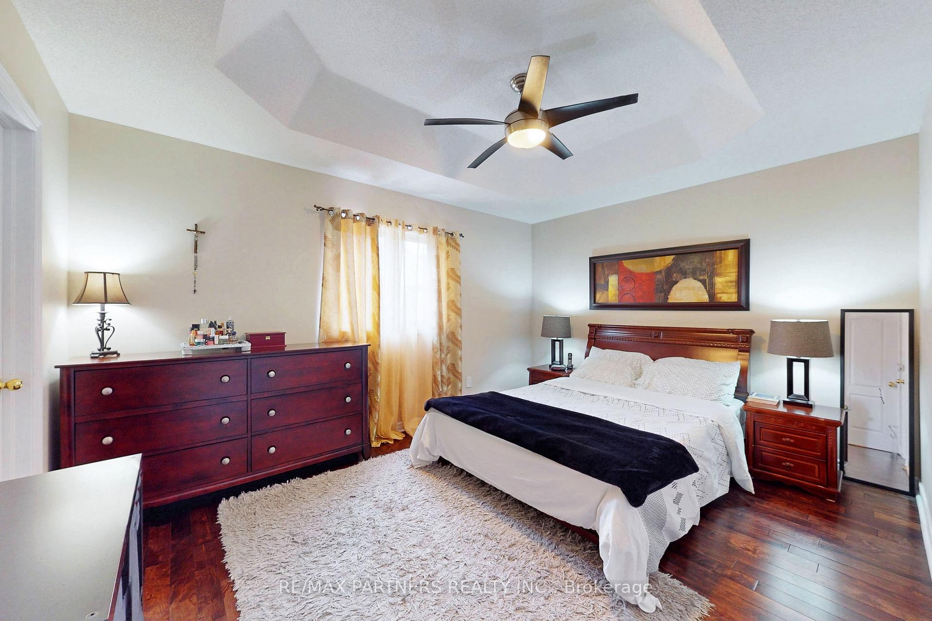 Photo 36 of 86 Chokecherry Crescent, Markham, Wismer — HOMEH