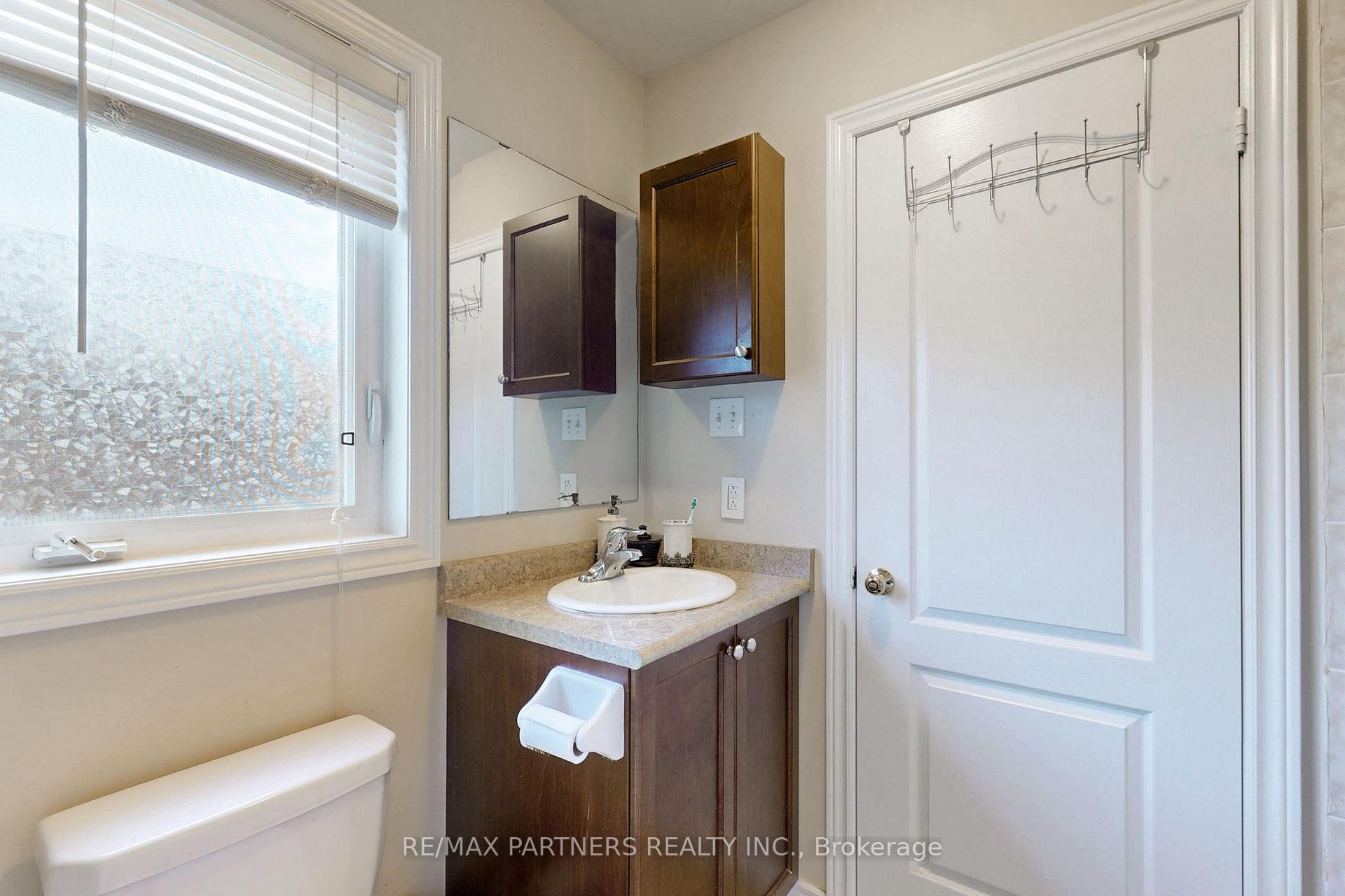 Photo 28 of 86 Chokecherry Crescent, Markham, Wismer — HOMEH