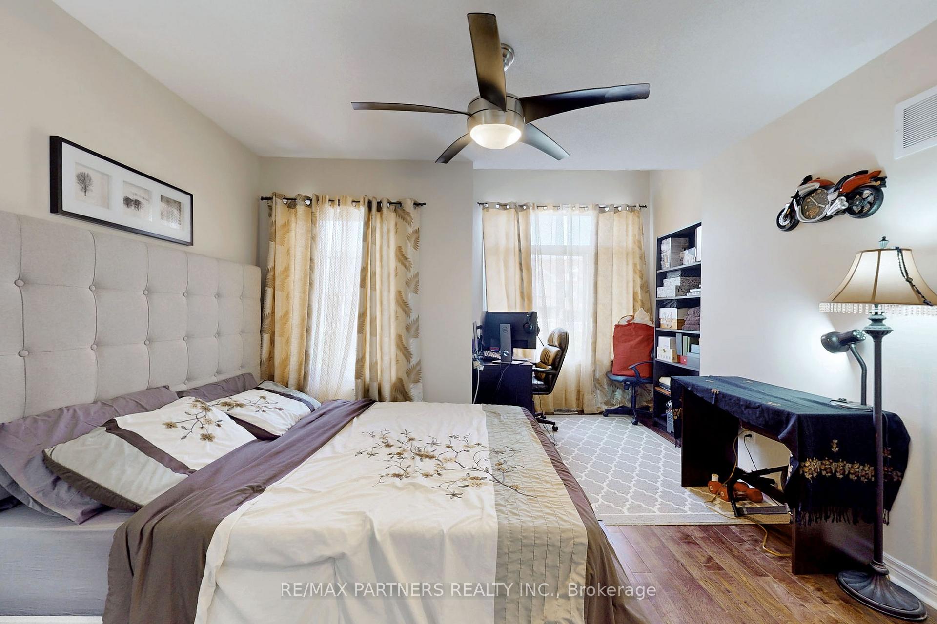 Photo 39 of 86 Chokecherry Crescent, Markham, Wismer — HOMEH