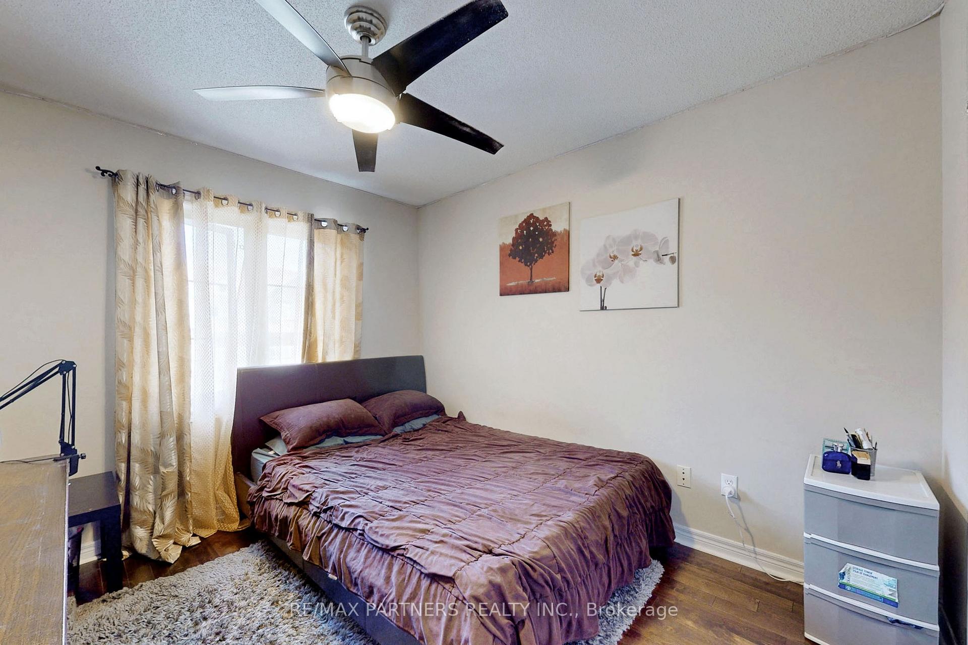 Photo 37 of 86 Chokecherry Crescent, Markham, Wismer — HOMEH