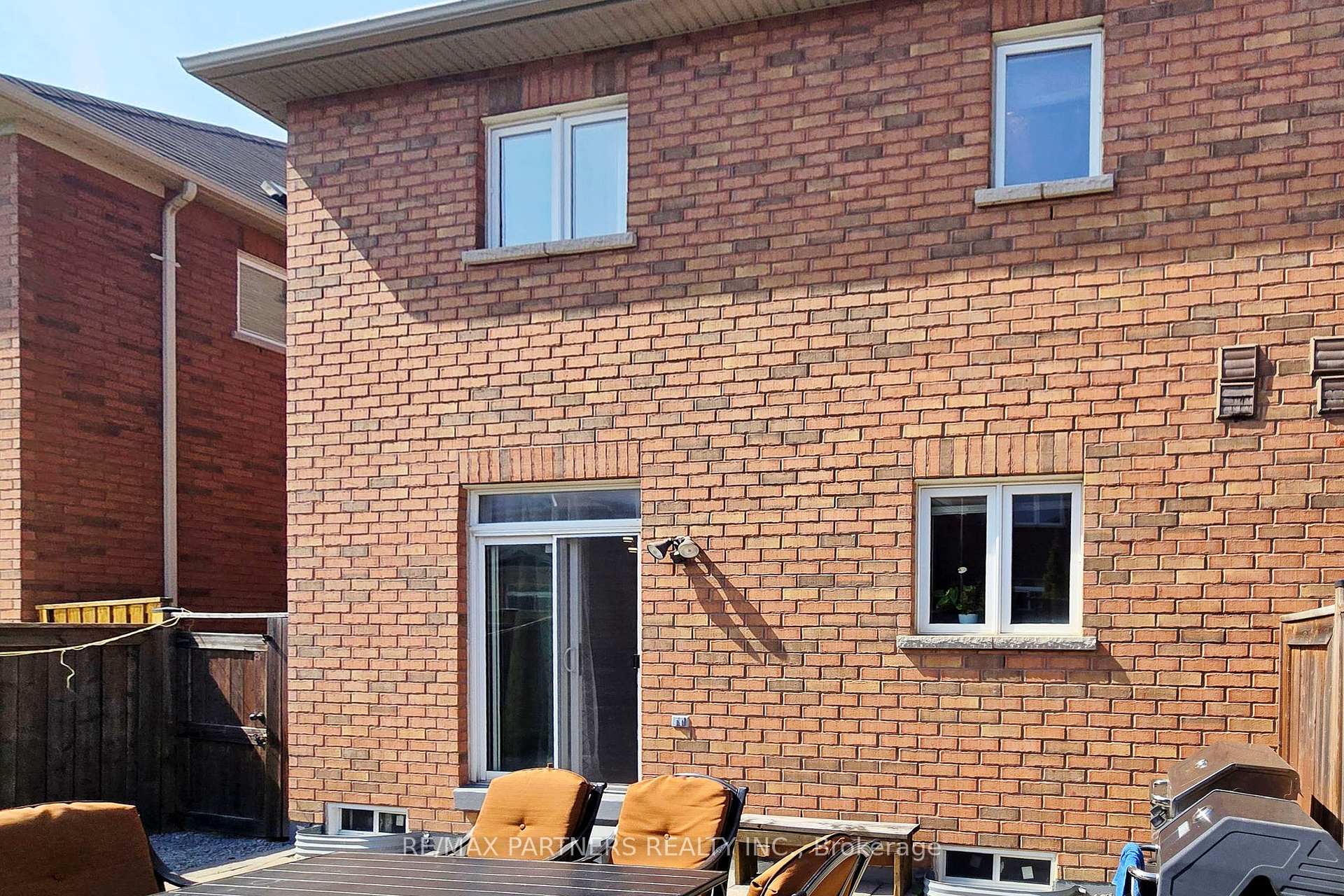 Photo 29 of 86 Chokecherry Crescent, Markham, Wismer — HOMEH