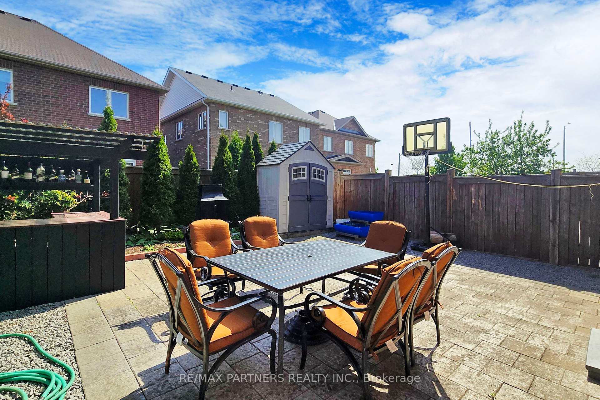 Photo 40 of 86 Chokecherry Crescent, Markham, Wismer — HOMEH