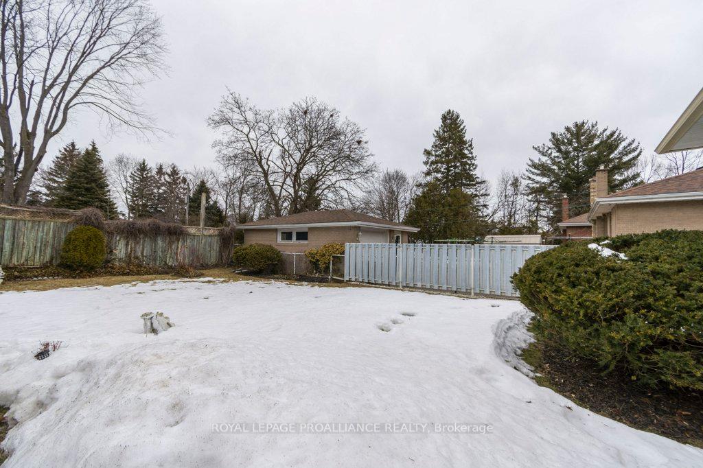 Photo 30 of 82 Crestview Avenue, Belleville, Belleville Ward — HOMEH