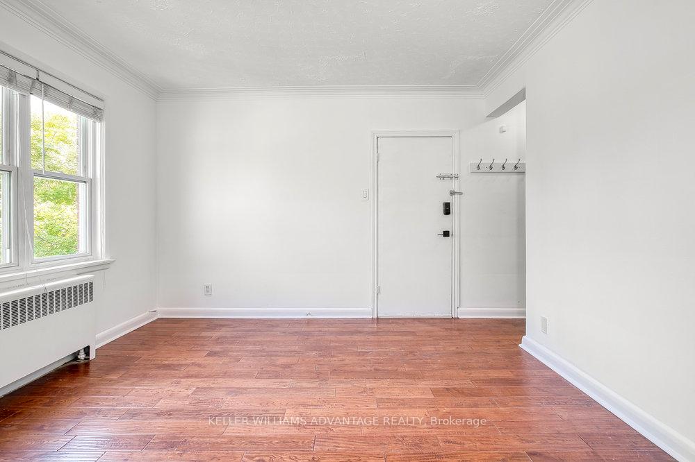 Photo 4 of Unit 3, 8 Coates Avenue, Toronto, Oakwood Village — HOMEH