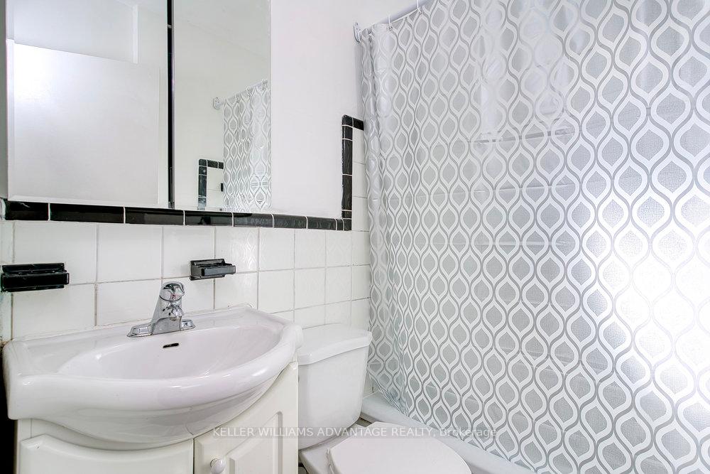 Photo 11 of Unit 3, 8 Coates Avenue, Toronto, Oakwood Village — HOMEH