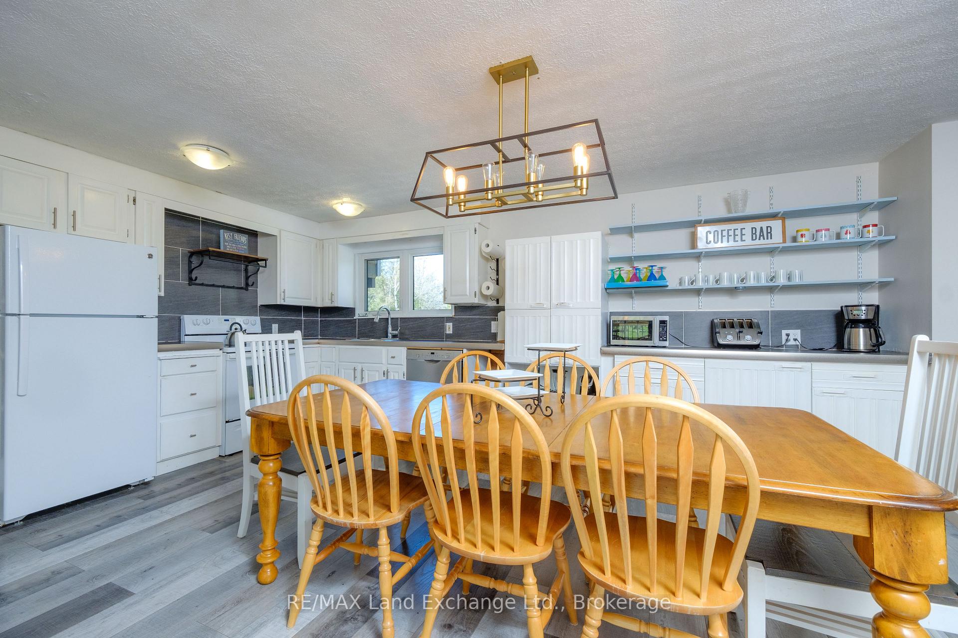 Photo 19 of 180 Huron Road N, Huron-Kinloss — HOMEH