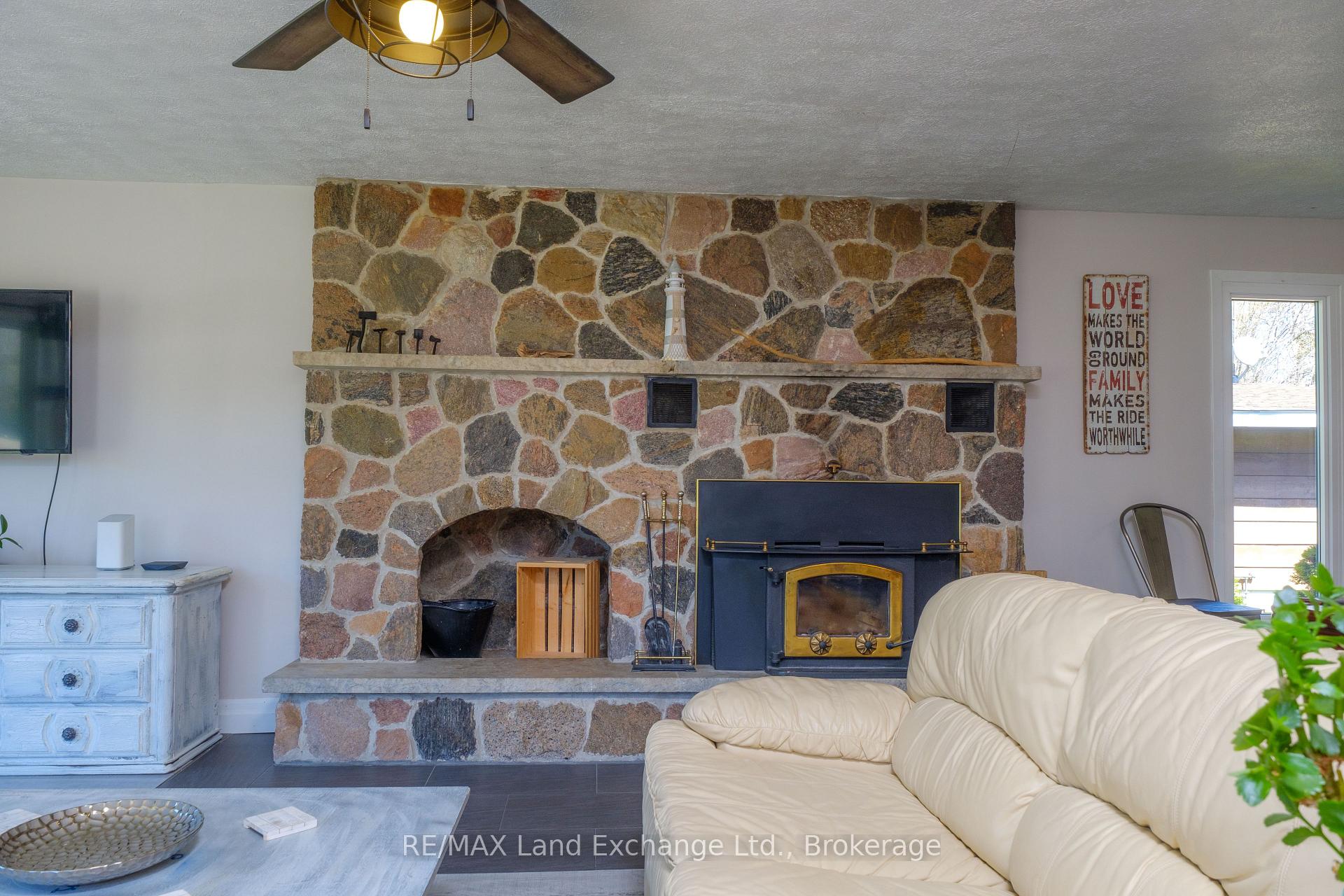Photo 18 of 180 Huron Road N, Huron-Kinloss — HOMEH