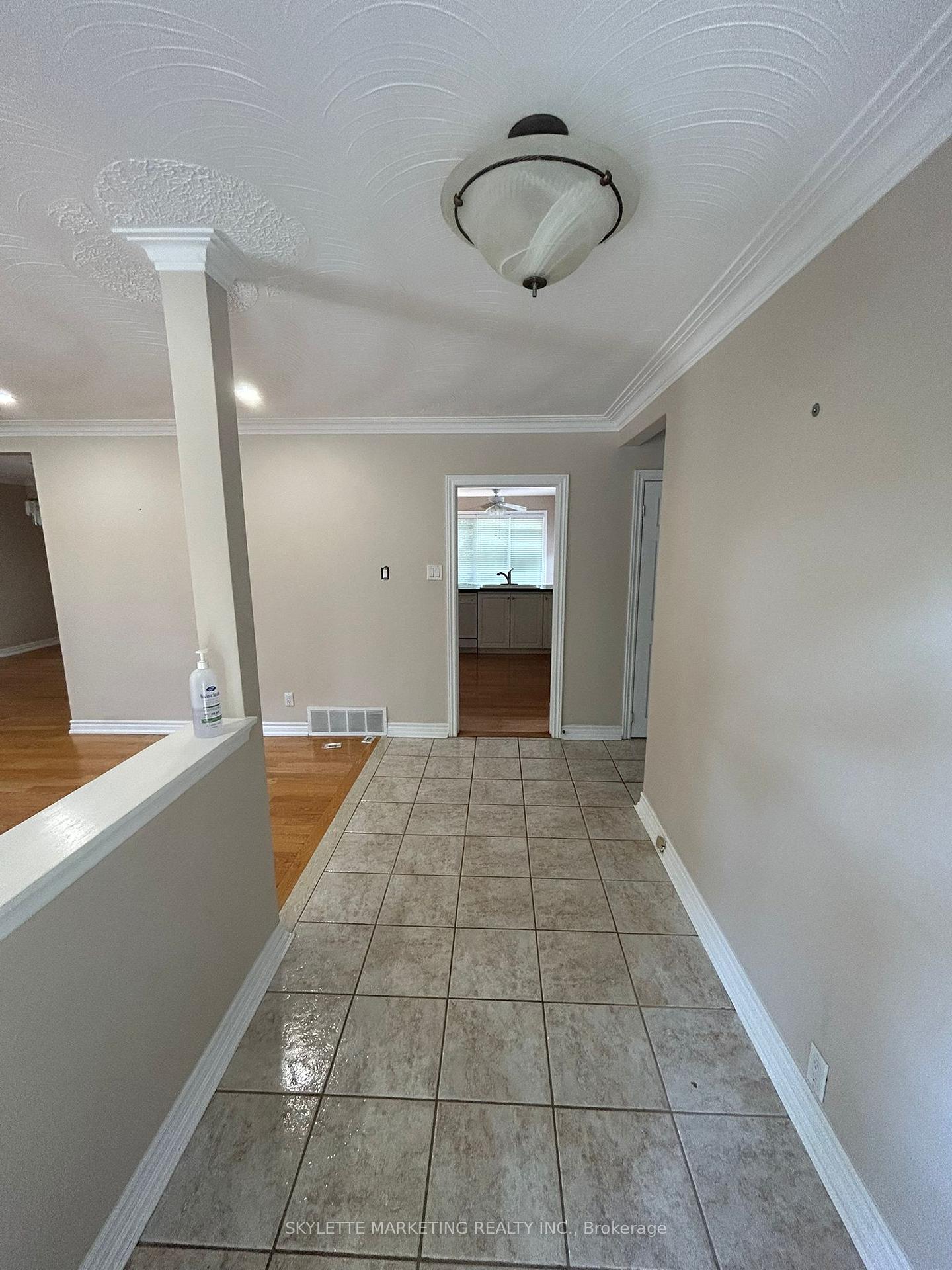 Photo 4 of 16 Longbridge Road, Vaughan, Uplands — HOMEH