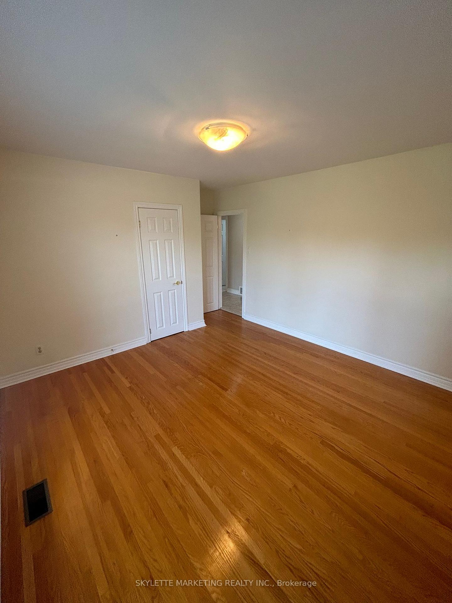 Photo 3 of 16 Longbridge Road, Vaughan, Uplands — HOMEH