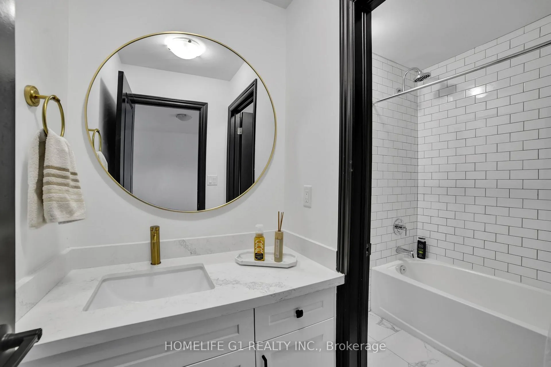 Photo 34 of 24 Cesar Place, Hamilton, Ancaster — HOMEH