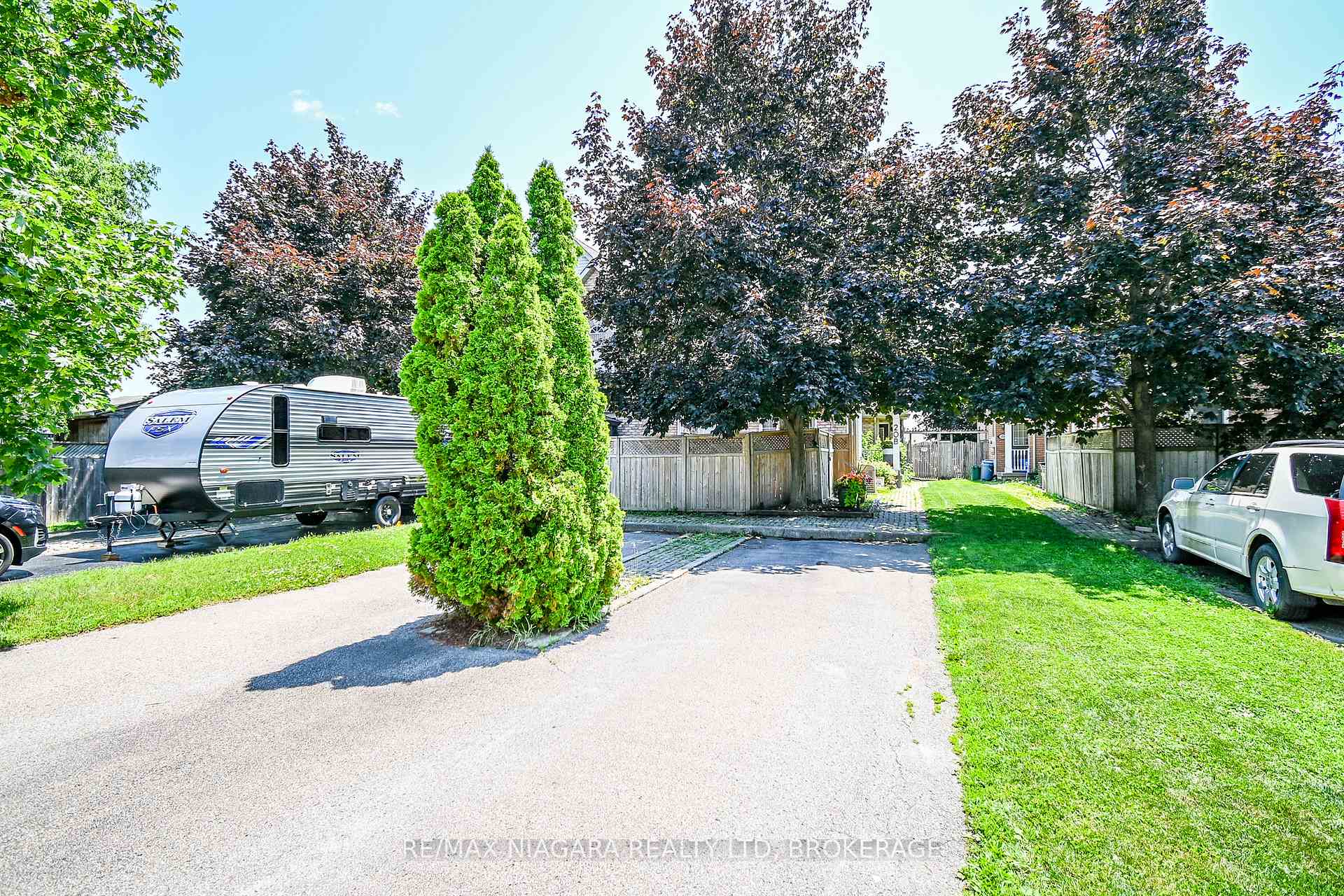 Photo 1 of 20A Brown Drive, St. Catharines, Rykert/Vansickle — HOMEH