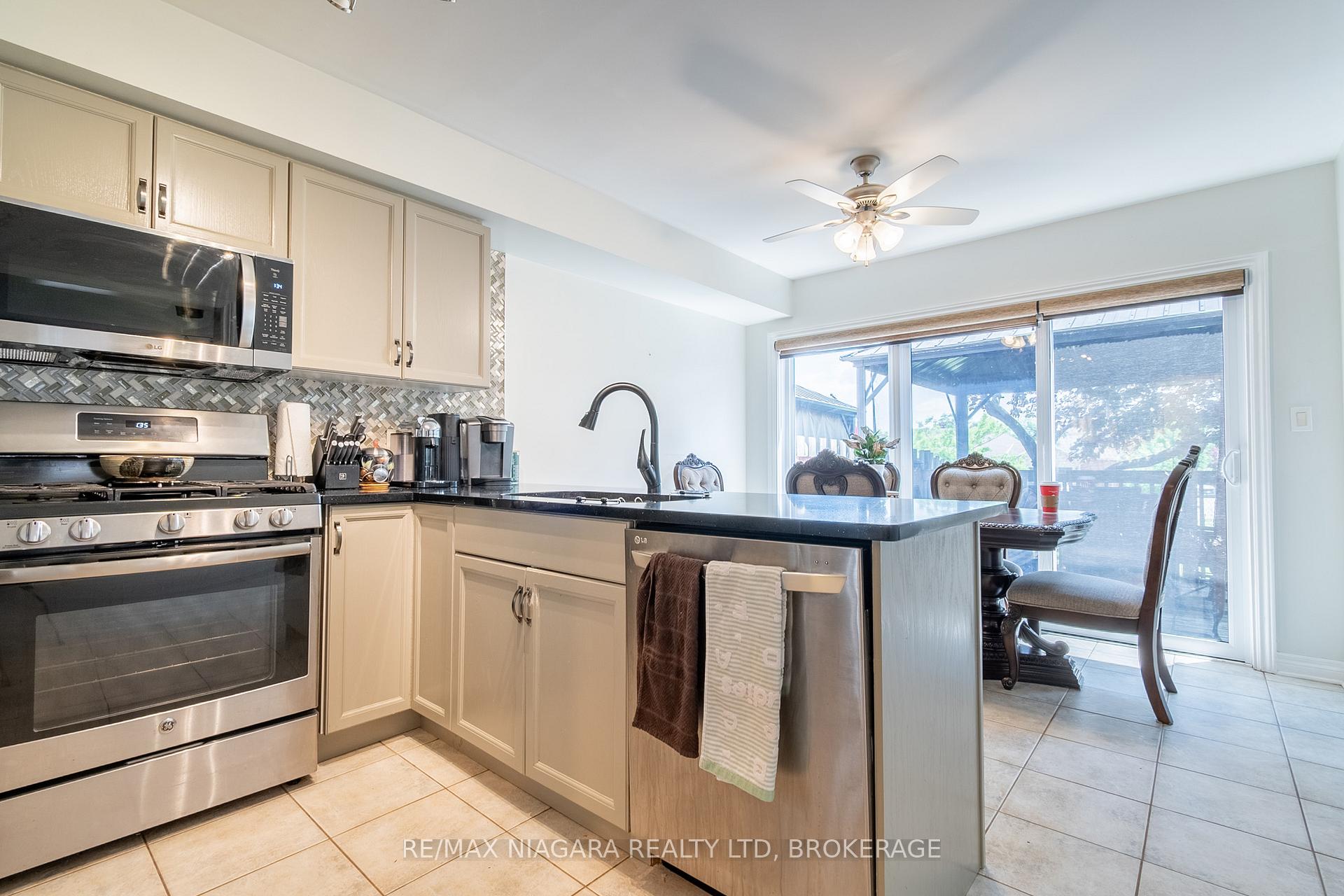 Photo 28 of 20A Brown Drive, St. Catharines, Rykert/Vansickle — HOMEH