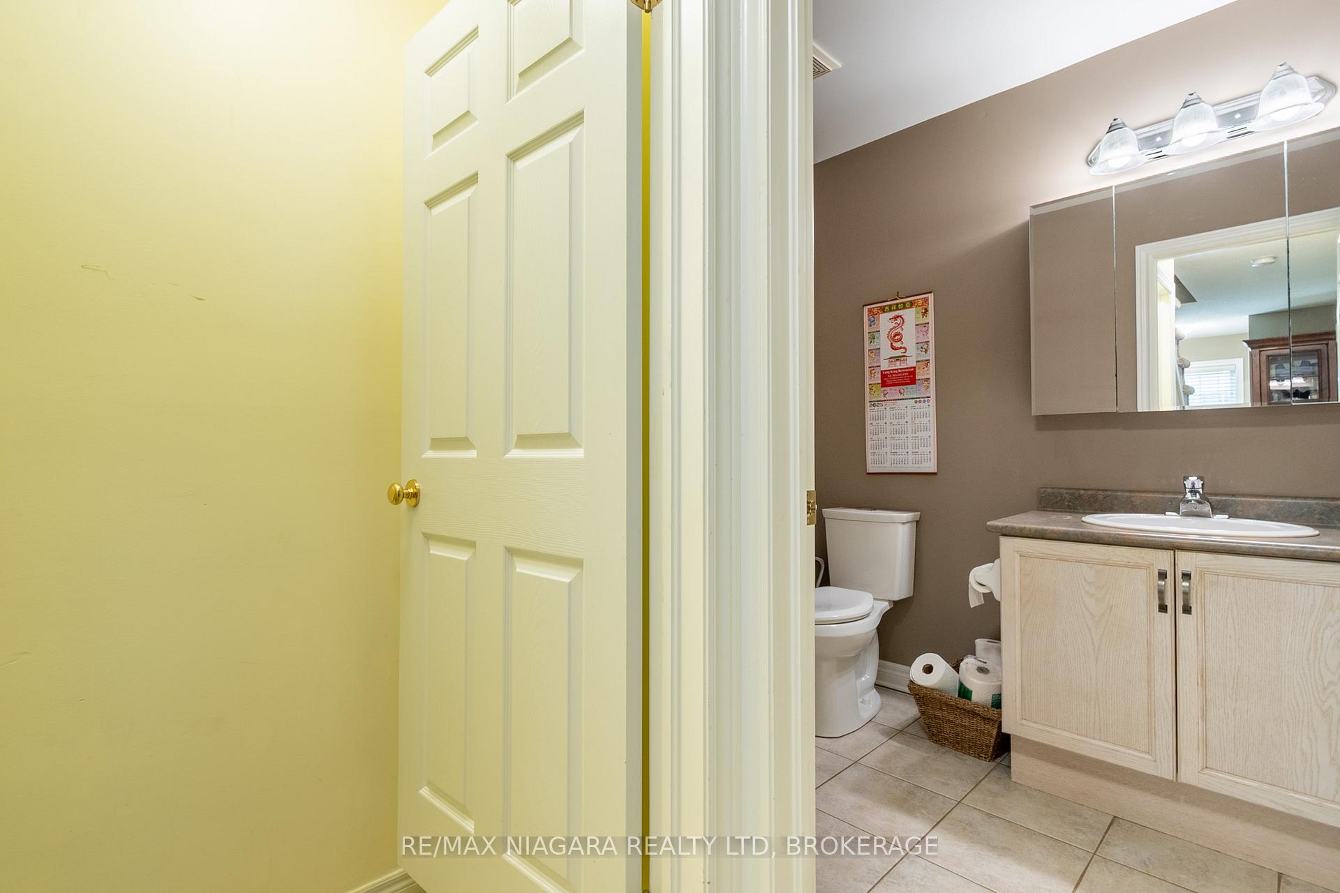 Photo 11 of 20A Brown Drive, St. Catharines, Rykert/Vansickle — HOMEH