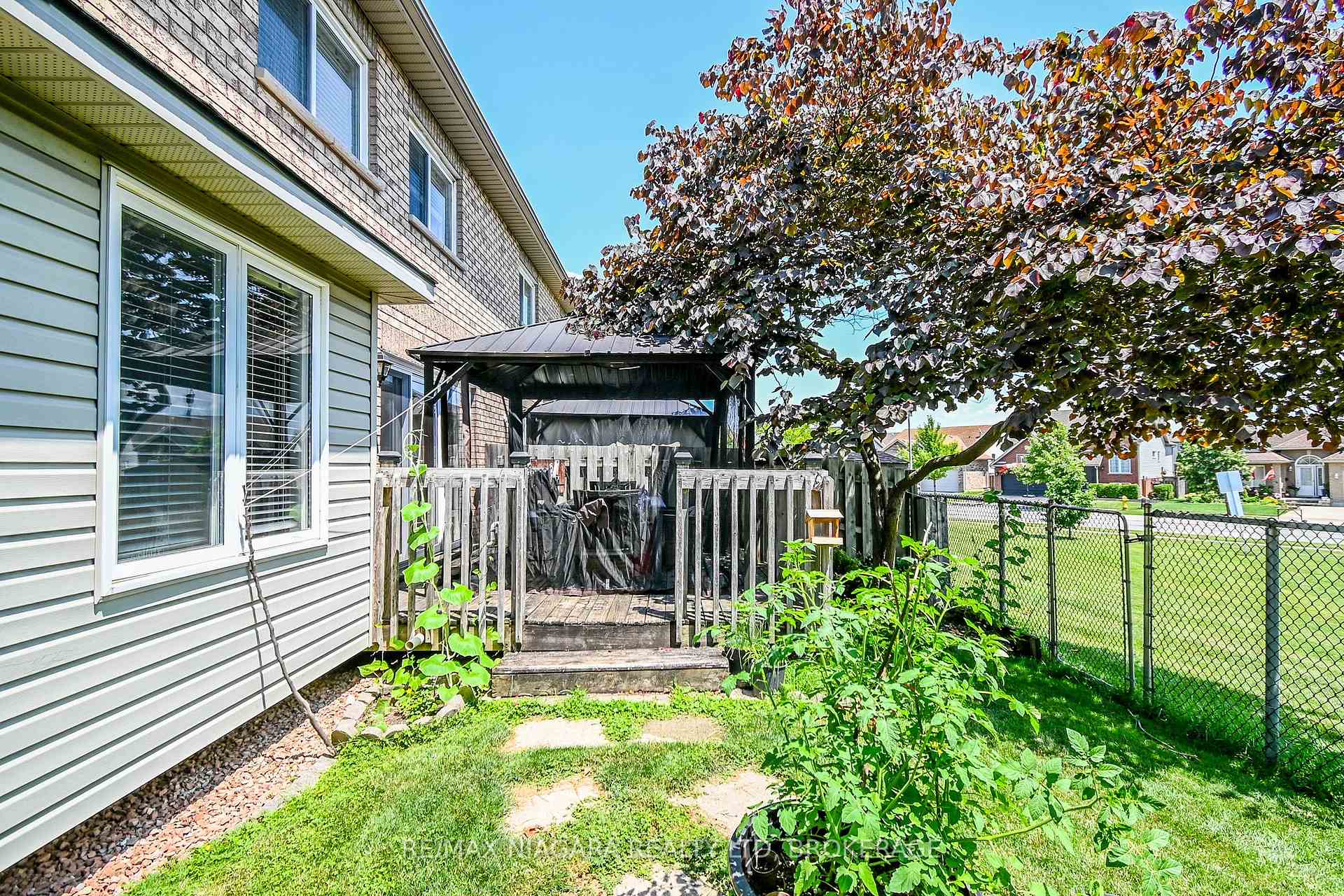 Photo 26 of 20A Brown Drive, St. Catharines, Rykert/Vansickle — HOMEH