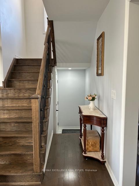 Photo 6 of 26 Stellarton Crescent, Brampton, Northwest Brampton — HOMEH