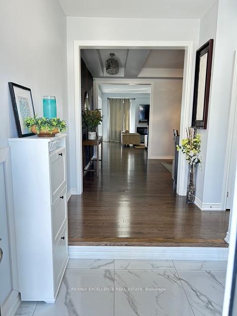 Photo 22 of 26 Stellarton Crescent, Brampton, Northwest Brampton — HOMEH