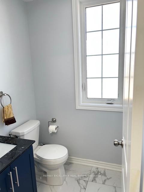 Photo 8 of 26 Stellarton Crescent, Brampton, Northwest Brampton — HOMEH