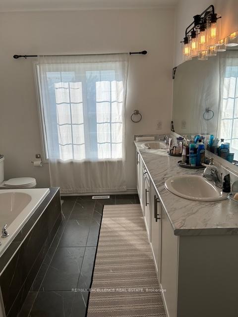 Photo 35 of 26 Stellarton Crescent, Brampton, Northwest Brampton — HOMEH