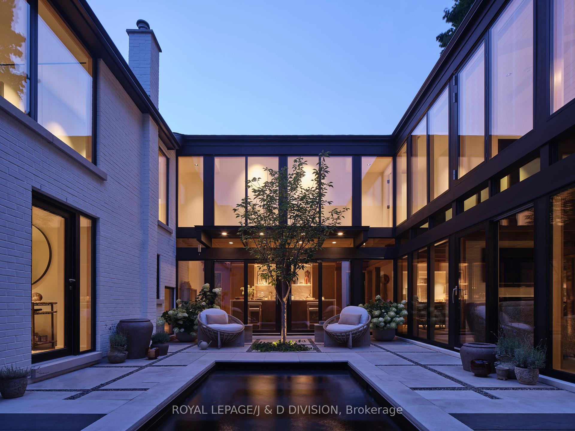 Photo 36 of 43 Douglas Crescent, Toronto, Leaside — HOMEH