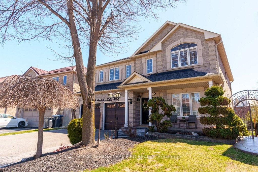 Photo 3 of 29 Woodvalley Drive, Brampton, Fletcher's Meadow — HOMEH