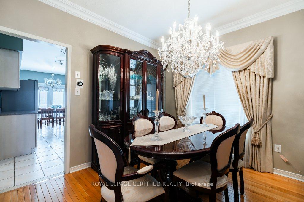 Photo 2 of 29 Woodvalley Drive, Brampton, Fletcher's Meadow — HOMEH
