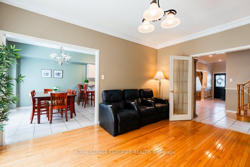 Photo 33 of 29 Woodvalley Drive, Brampton, Fletcher's Meadow — HOMEH
