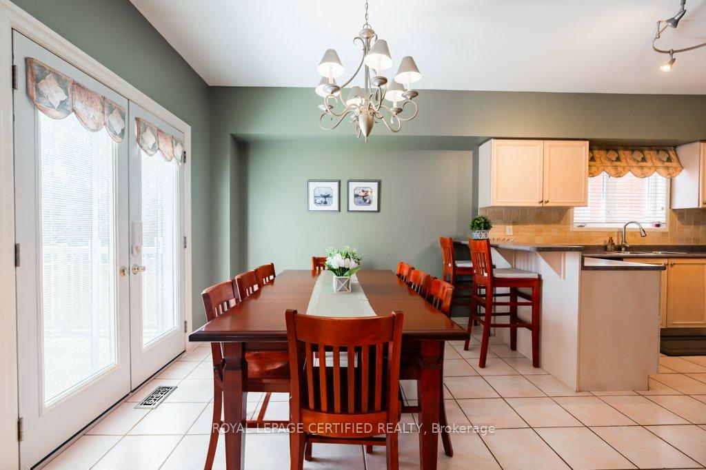 Photo 31 of 29 Woodvalley Drive, Brampton, Fletcher's Meadow — HOMEH