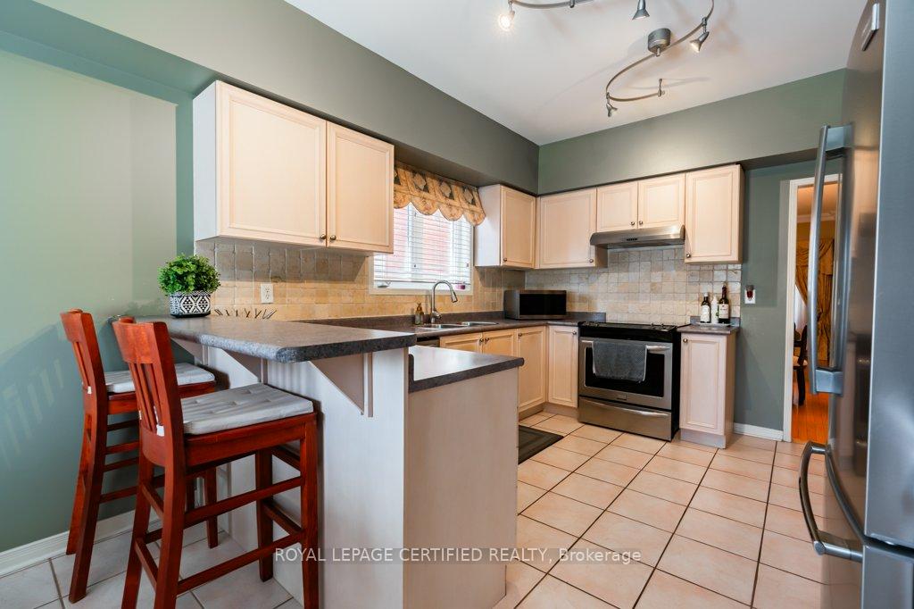 Photo 46 of 29 Woodvalley Drive, Brampton, Fletcher's Meadow — HOMEH