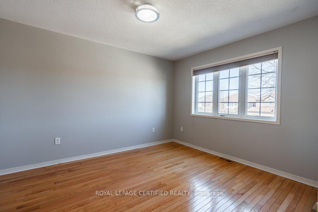 Photo 36 of 29 Woodvalley Drive, Brampton, Fletcher's Meadow — HOMEH