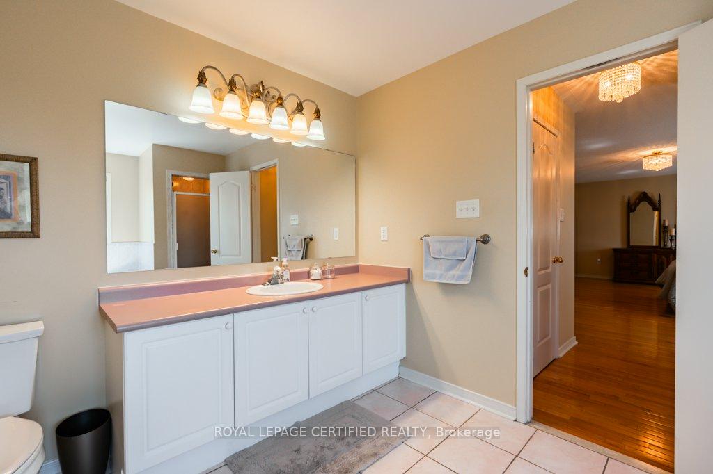 Photo 44 of 29 Woodvalley Drive, Brampton, Fletcher's Meadow — HOMEH