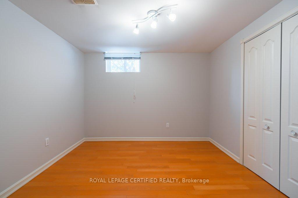 Photo 28 of 29 Woodvalley Drive, Brampton, Fletcher's Meadow — HOMEH