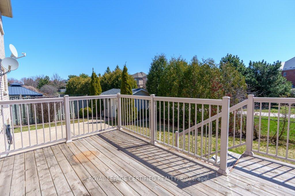 Photo 32 of 29 Woodvalley Drive, Brampton, Fletcher's Meadow — HOMEH