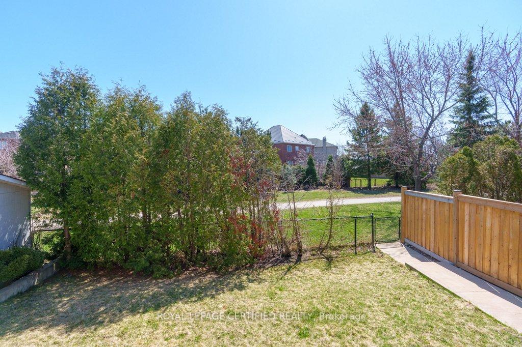 Photo 42 of 29 Woodvalley Drive, Brampton, Fletcher's Meadow — HOMEH