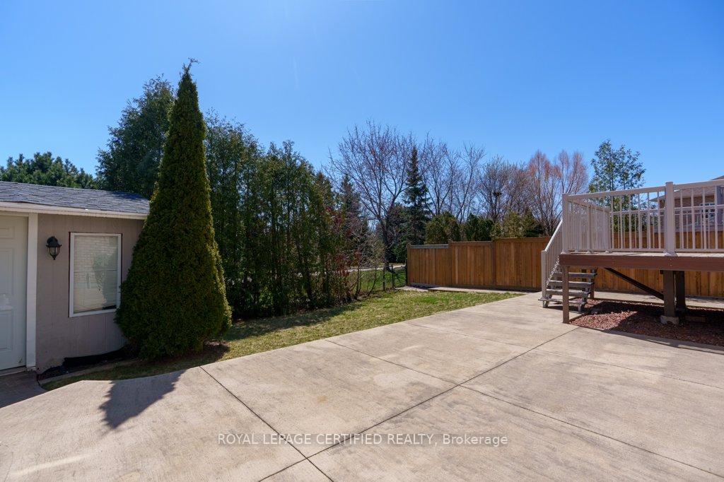 Photo 38 of 29 Woodvalley Drive, Brampton, Fletcher's Meadow — HOMEH