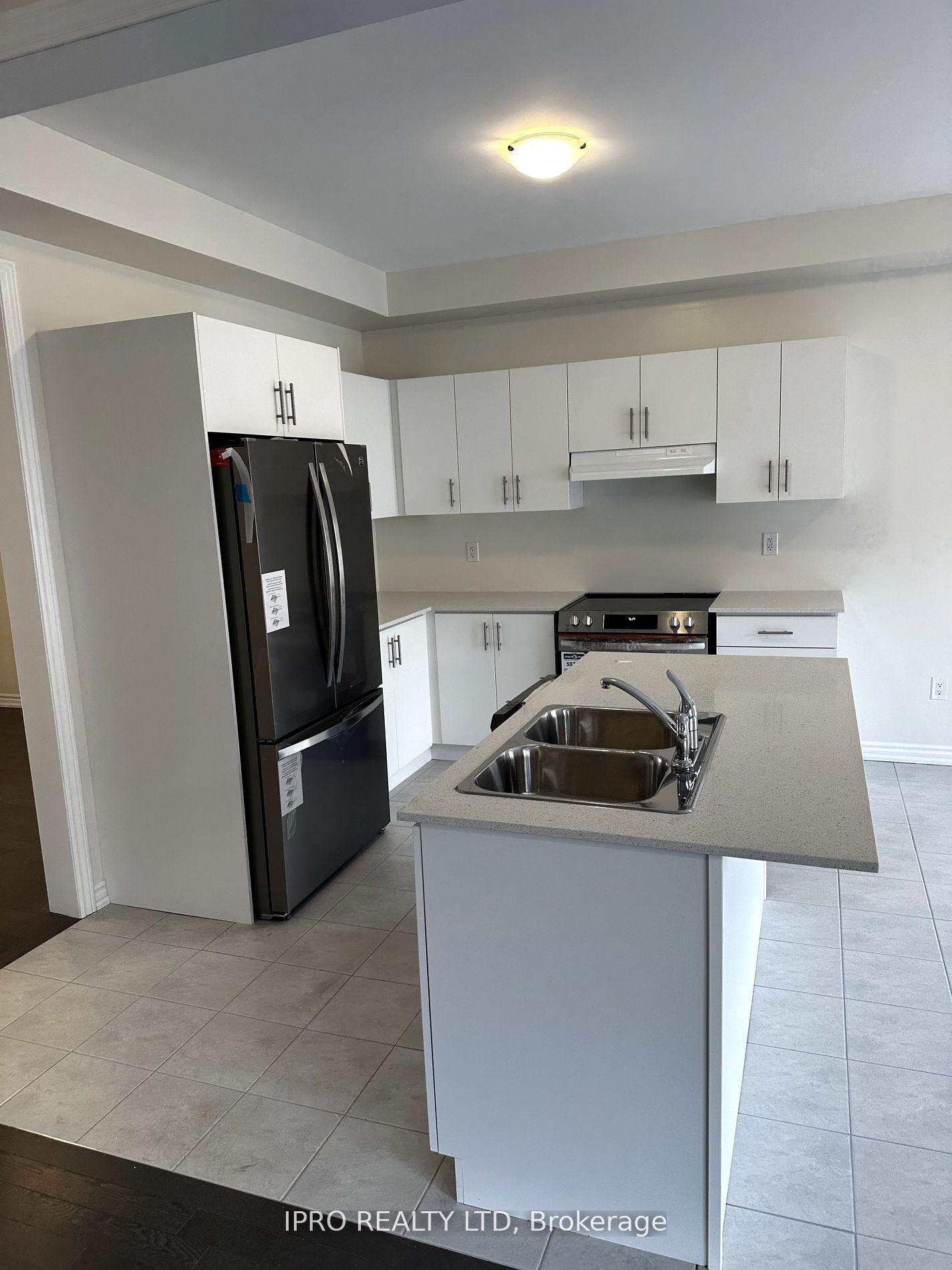 Photo 13 of 35 Lawrence D Pridham Avenue E, New Tecumseth, Rural New Tecumseth — HOMEH