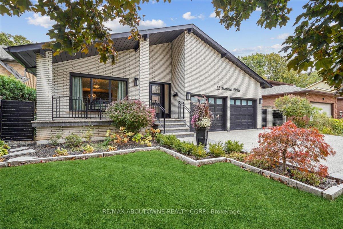 Photo 12 of 22 Mathers Drive, Hamilton, Stoney Creek — HOMEH